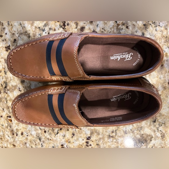 Boys size 7 Florsheim loafers like new - Picture 5 of 8